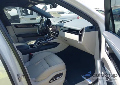 2020 Porsche Cayenne Coupe S z USA, uszkodzony, nr VIN WP1BB2AY9LDA58302